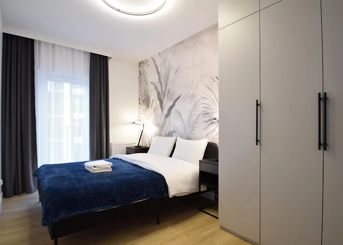 Szmaragd&perła By Lookap - Parking Gratis! *